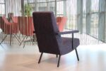 Havee Cloak design fauteuil Mr.Cliff (hoge rug) in Kvadrat stof Vanir. Direct leverbaar. - Afbeelding 3