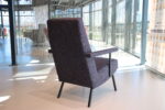 Havee Cloak design fauteuil Mr.Cliff (hoge rug) in Kvadrat stof Vanir. Direct leverbaar. - Afbeelding 4