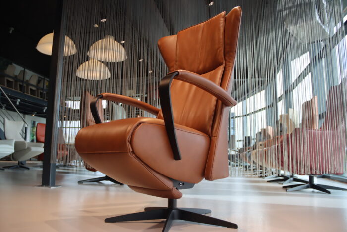 Elektrisch verstelbaar relaxfauteuil leer Twinz TW-8066 large van Gealux 3 motoren met accu.