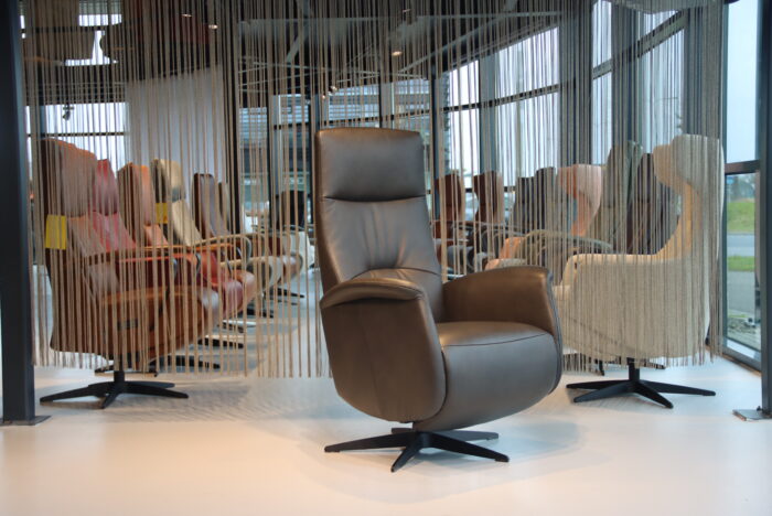 Sta op stoel / relaxfauteuil New Fabulous5 F5-200N van Meubelfabriek De Toekomst