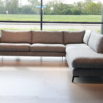 Cartel Living Fox hoekbank in stof 322 x 259 cm. Direct leverbaar