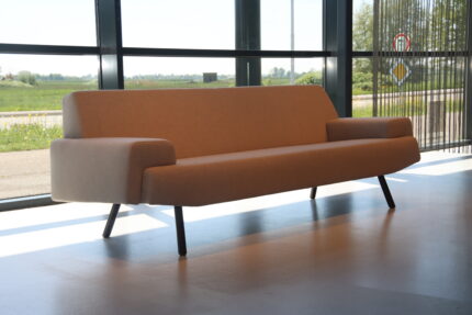 Havee Cloak design bank Sky 3,5 zits 230 cm breed in stof Kvadrat