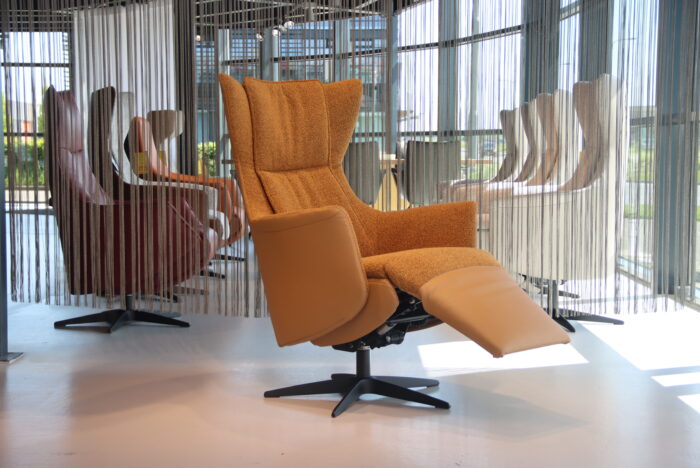 Elektrisch verstelbaar relaxfauteuil / relaxstoel stof/ leer Twinz TW-8091 medium van Gealux 3 motoren met accu.