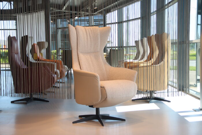 Elektrisch verstelbaar relaxfauteuil / relaxstoel combi. stof / leer Twinz TW-8091 large van Gealux 3 motoren met accu