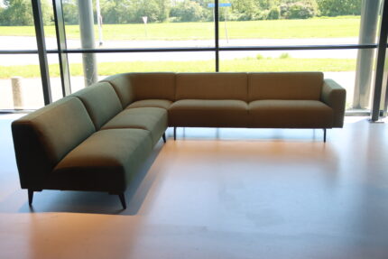 Cartel Living Pom hoekbank 3-delig in stof Brema 88 Turtle