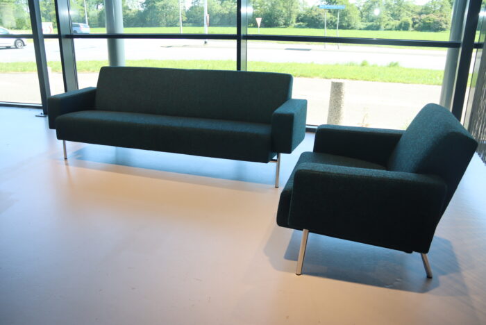 Havee Cloak design bankstel Bay 3,5+1 zits in Kvadrat stof Vanir 883.