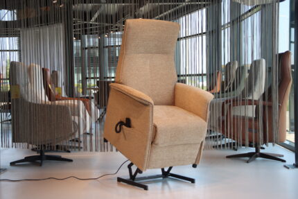 Sta op stoel / relaxfauteuil Verdu De Toekomst in Ploegstof