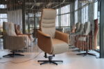 Elektrisch verstelbaar relaxfauteuil / sta op stoel Fabulous5 F3-100N in rundleer van De Toekomst met 2 motoren,