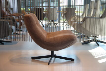 Design draai fauteuil Cartel Living Gigi in Leder Grijs