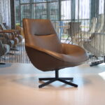 Design draai fauteuil Cartel Living Gigi in Leder Grijs