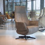 Relax4U Riva RV-1010 Small De Toekomst relaxfauteuil in stof Bull Grijs/Blauw met 3 motoren en een accu. Direct leverbaar.