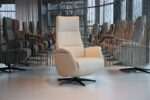 Elektrisch verstelbaar sta op stoel draai / relaxfauteuil / relaxstoel Leer Twice Pro TW-272 van De Toekomst met 3 motoren en een accu. Direct leverbaar
