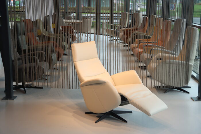 Elektrisch verstelbaar sta op stoel  draai / relaxfauteuil / relaxstoel Leer Twice Pro TW-272 van De Toekomst met 3 motoren en een accu. Direct leverbaar - Afbeelding 4