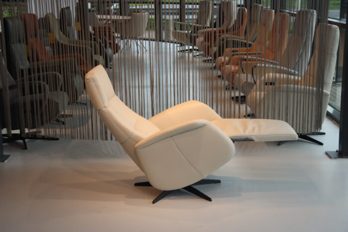 Elektrisch verstelbaar sta op stoel  draai / relaxfauteuil / relaxstoel Leer Twice Pro TW-272 van De Toekomst met 3 motoren en een accu. Direct leverbaar - Afbeelding 3