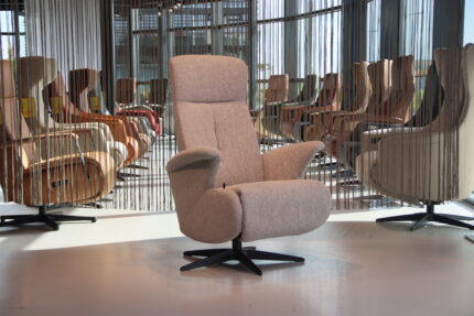 Relaxfauteuil Best Basic manueel met gasveer van De Toekomst. Direct leverbaar.