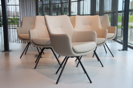 Gealux Miami/ Sanne / Gareth / Seattle eetkamerstoel draai in leer. Direct uit voorraad leverbaar.