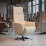 Elektrisch verstelbaar relaxfauteuil Twice Pro TW-083N van De Toekomst met 3 motoren en een accu in Prestige Leer.