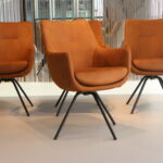 4x Gealux Miami/ Sanne / Gareth / Seattle eetkamerstoel draai in Stof kleur Cognac. Direct uit voorraad leverbaar.