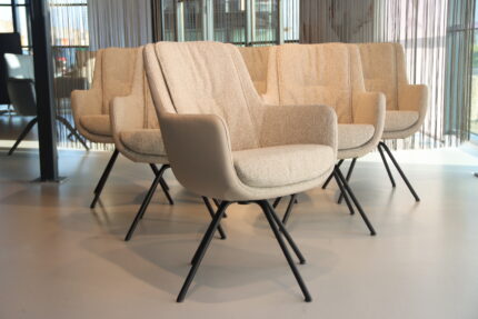 6x Gealux Francisco (Miami/ Sanne / Gareth / Seattle met dekje) eetkamerstoel draai combi leer/stof. Direct uit voorraad leverbaar.