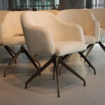 6x eetkamerstoel 437 Draai Koopmans Meubelen Stof Mirtillo A55 kleur Creme