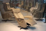 Relaxfauteuil Feelz FZR01 A01 met 2 motoren en een accu van De Toekomst in leer. Direct leverbaar.