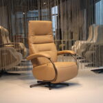 Relaxfauteuil / Relaxstoel model Feelz FZ R04-A05 manueel van de De Toekomst in leer. Direct leverbaar.
