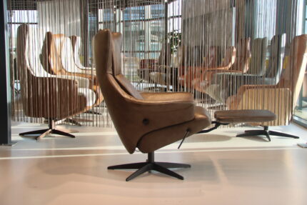 Gealux TR 2008 manueel verstelbaar design relaxfauteuil in leer. Direct leverbaar.