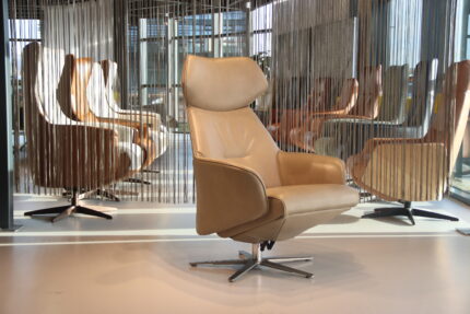 Gealux Arc 2005 modern design relaxfauteuil in leer met 2 motoren en een accu. Direct leverbaar.