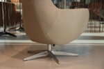Gealux Arc 8046 modern design relaxfauteuil in leer met 2 motoren en een accu. Direct leverbaar. - Afbeelding 7