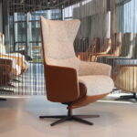 Elektrisch verstelbaar relaxfauteuil / relaxstoel in combi. stof / leer Twinz 8090 van Gealux 3 motoren met accu. Direct leverbaar.