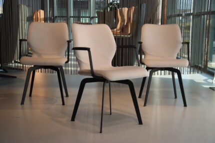 3x Gealux Smiley eetkamerstoel in stof kleur L. Grijs met draai functie. Direct leverbaar.