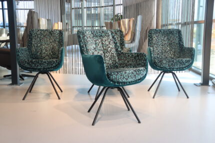 4x Gealux Francisco (Miami/ Sanne / Gareth / Seattle met dekje) eetkamerstoel draai Stof kleur Blauw/Groen. Direct uit voorraad leverbaar.