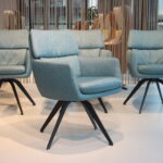 4 x Gealux Phill eetkamerstoel in stof kleur blauw met draai functie. Direct leverbaar.