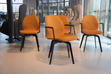 4 x Gealux Smiley eetkamerstoel in combi. stof leer met draaifunctie. Direct leverbaar.