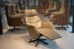 Elektrisch verstelbaar relaxfauteuil/relaxstoel met Sta op hulp/Sta op stoel Twice Pro TW-038N van meubelfabriek De Toekomst in Leer Rebound kleur Taupe met 3 motoren en een accu. Direct leverbaar. - Afbeelding 7
