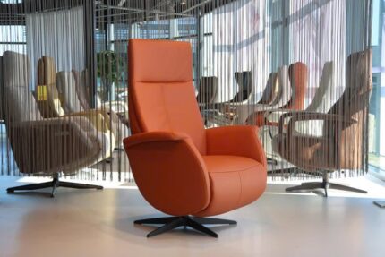 Handmatige verstelbare Relaxfauteuil/Relaxstoel met gasveer Feelz FZ-R06A06 van De Toekomst in Leer kleur Brandy. Direct Leverbaar.
