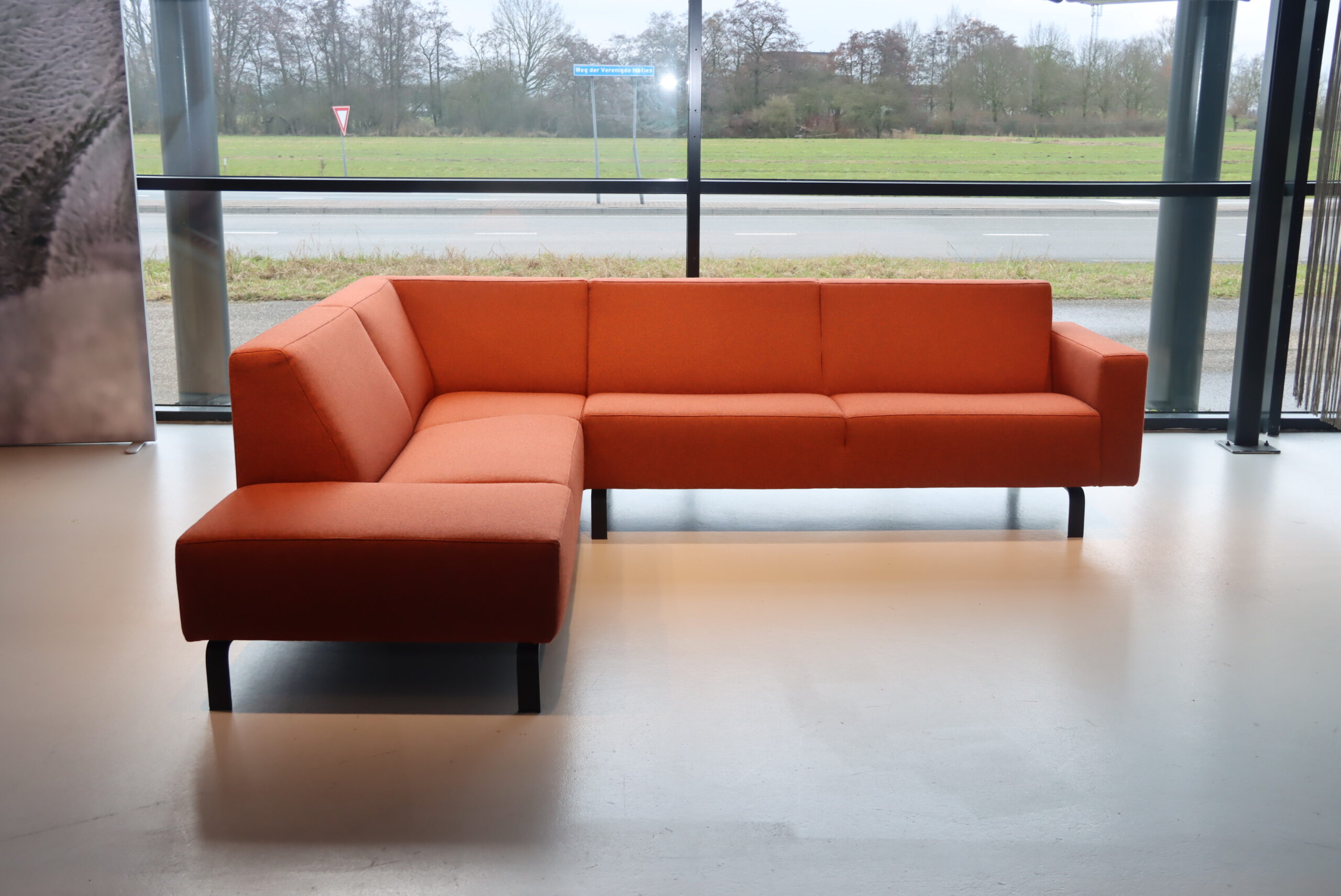 Hoekbank Alegro van Gealux in Stof Kvadrat kleur Tonica 260 cm x 220 cm Direct leverbaar. Hoekbank Alegro van Gealux in Stof Kvadrat kleur Tonica 260 cm x 220 cm Direct leverbaar.