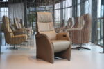 Elektrisch verstelbaar relaxfauteuil/relaxstoel Twice TW-151N-50 vast model 3 motoren en een accu in het leer van De Toekomst. Direct Leverbaar.