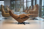 Elektrisch verstelbaar relaxfauteuil/relaxstoel Twice Pro TW-282N van Meubelfabriek De Toekomst in Leer Oasis kleur Bruin met 3 motoren en een accu. Direct leverbaar. - Afbeelding 5