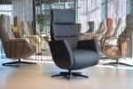 Handmatige verstelbare Relaxfauteuil/Relaxstoel met gasveer Feelz FZ-R03A04 van De Toekomst in Leer kleur Navy. Direct Leverbaar.