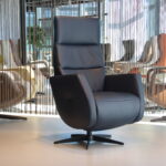 Handmatige verstelbare Relaxfauteuil/Relaxstoel met gasveer Feelz FZ-R03A04 van De Toekomst in Leer kleur Navy. Direct Leverbaar.