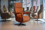 Handmatige verstelbare Relaxfauteuil/Relaxstoel met gasveer Feelz FZ-R03A03 van De Toekomst in Leer kleur Cognac. Direct Leverbaar.