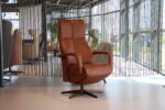 Elektrisch verstelbaar relaxfauteuil / relaxstoel Twinz 202 van Gealux 3 motoren met accu. Rundleder kleur Cognac. Direct leverbaar.