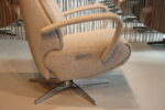 Elektrisch verstelbaar relaxfauteuil/relaxstoel Twice Pro TW-195N van meubelfabriek De Toekomst in stof Unit 60 kleur licht grijs met 3 motoren en een accu. Direct leverbaar. - Afbeelding 10