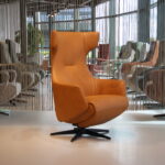 Elektrisch verstelbaar Relaxfauteuil/Relaxstoel De Toekomst Relax4U Riva RV-1005 in leer Moreno 1000 kleur Cognac met 3 motoren en een accu. Direct leverbaar.