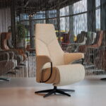 Gealux Relaxfauteuil draai Azalea 2 motoren met accu in Stof Rhytm 05 kleur Beige. Direct leverbaar. euil draai Azalea 2 motoren+accu Stof beige