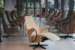 Gealux Relaxfauteuil draai Azalea 2 motoren met accu in Stof Rhytm 05 kleur Beige. Direct leverbaar. - Afbeelding 7