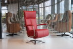 Gealux Relaxfauteuil GLX011-25 Draai manueel verstelbaar in Leer Dino 601 kleur Rood. Direct leverbaar.