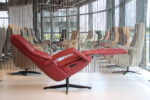 Elektrisch verstelbaar relaxfauteuil/relaxstoel voor lange mensen Twice Pro TW-282N van Meubelfabriek De Toekomst in Leer Oasis kleur Rood met 3 motoren en een accu. Direct leverbaar. - Afbeelding 11