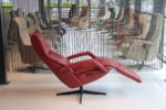 Elektrisch verstelbaar relaxfauteuil/relaxstoel voor lange mensen Twice Pro TW-282N van Meubelfabriek De Toekomst in Leer Oasis kleur Rood met 3 motoren en een accu. Direct leverbaar. - Afbeelding 8